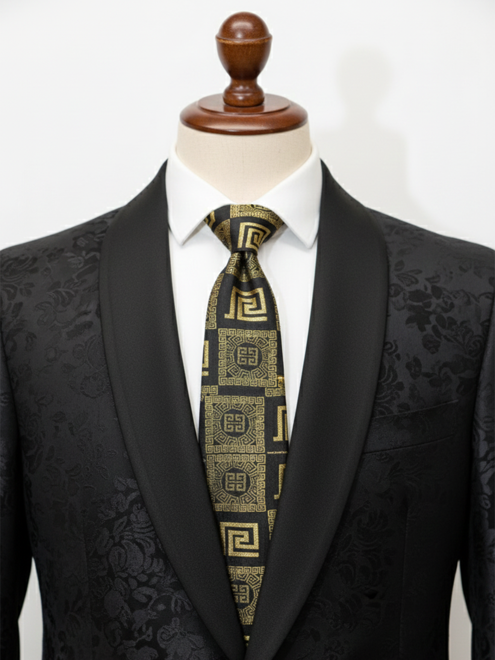 Premium Men's Silk-Blend Necktie – Classic Black and Metallic Gold Tie with Luxury Ancient Greek Key and Meander Geometric Pattern